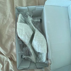 NEVER WORN Quilted Heels